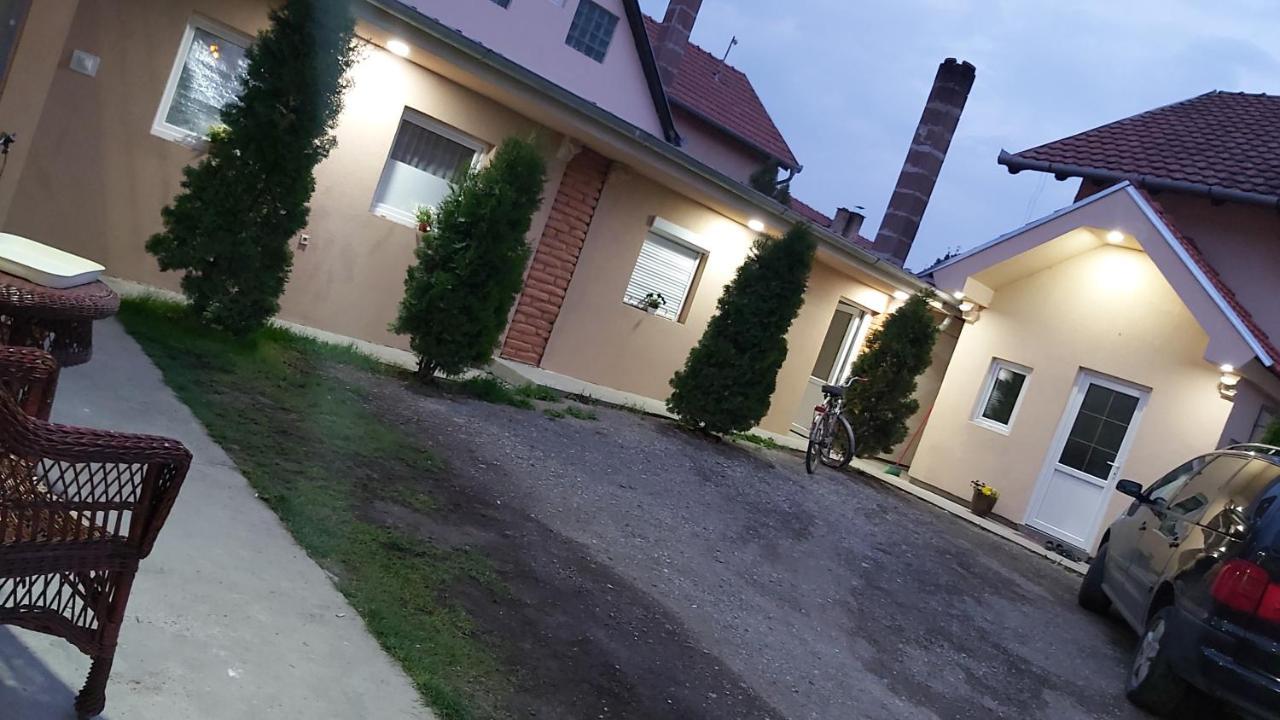 Rooms Stefan スボティツァ エクステリア 写真